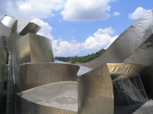 Oraingo arkitektura: Guggenheim Bilbao Museoa.