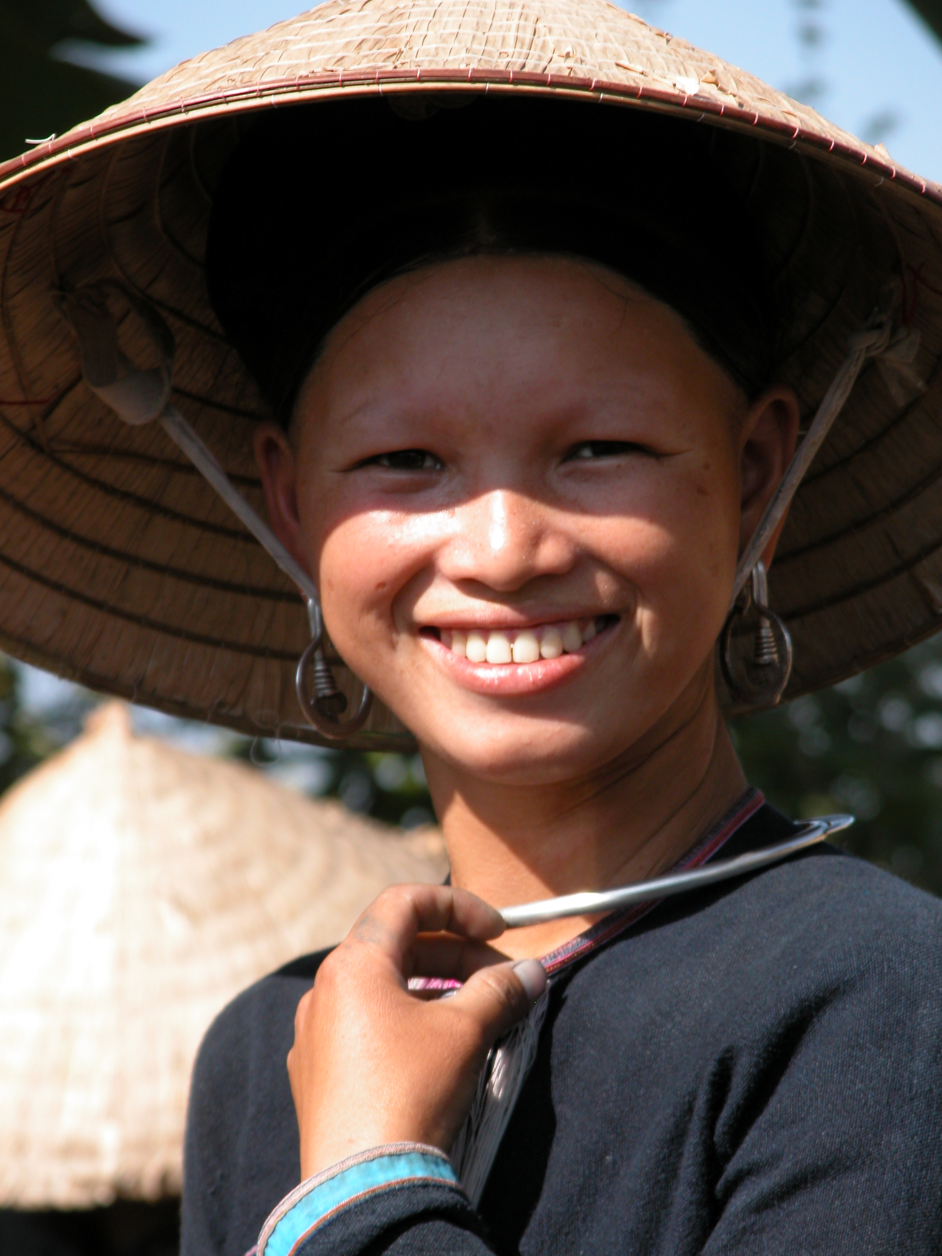 Laos-eko emakume bat irribarrez